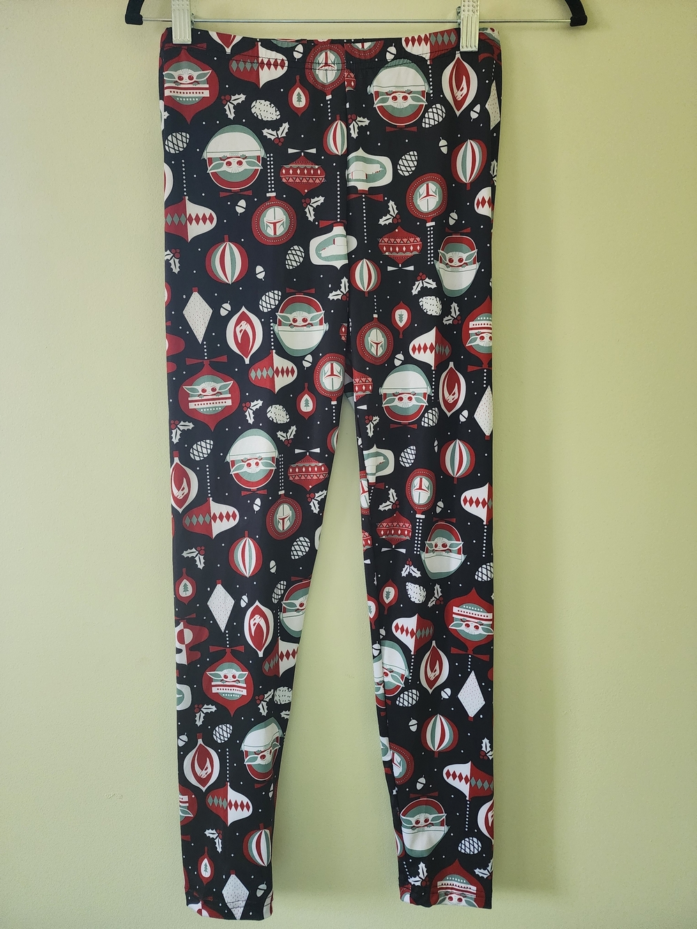 Star Wars Black Holiday Grogu Ornament Print Leggings